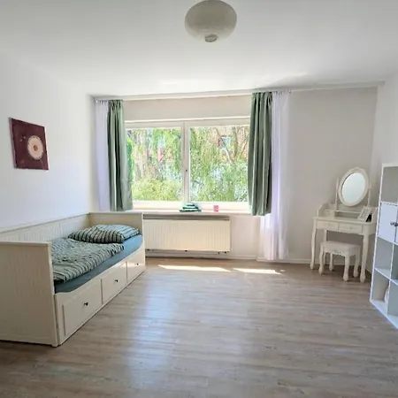 Homestay Zentrales Im Gruenen, Messezimmer Direkt Am Hbf Hannover